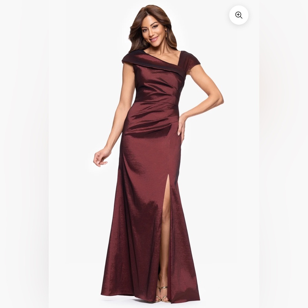 XSCAPE “PAULINA" TAFFETA SHORT SLEEVE ASYMMETRIC NECKLINE FLOOR LENGTH DRESS
